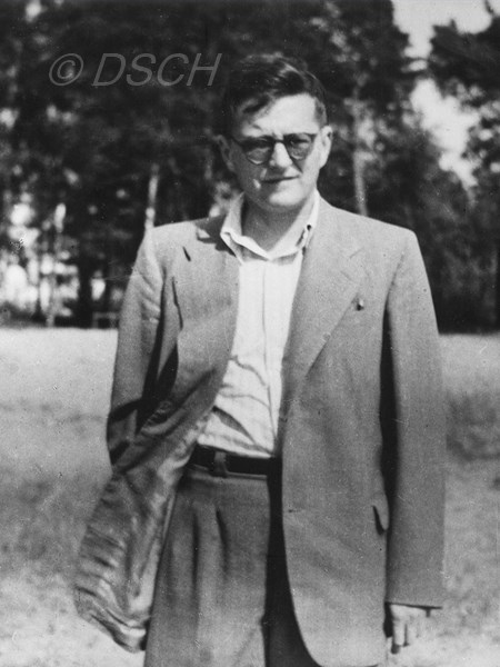 <p>Шостакович в Келломяки. 1947.<br />Фото Н. Шостакович</p>