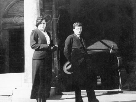 <p>С Марией Максаковой в Анкаре. Апрель 1935 года.</p>