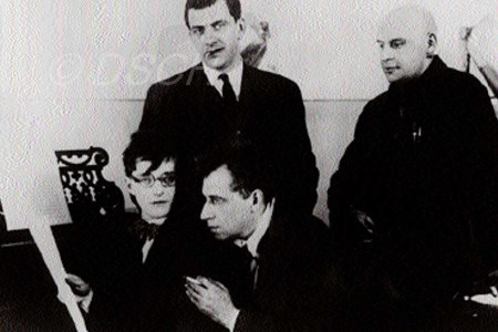1929