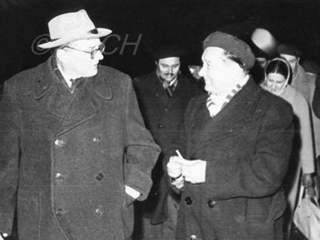 <p>В Новосибирском аэропорту 22 апреля 1961 года: Дми…</p>