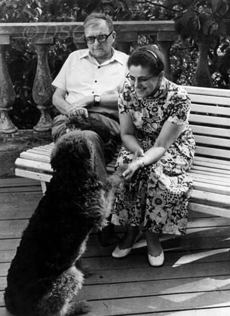 <p>Дмитрий Дмитриевич и Ирина Антоновна с любимыми пи…</p>